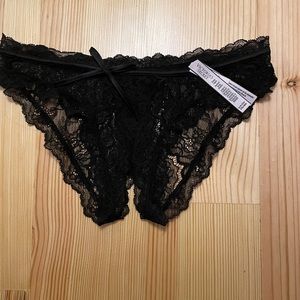 Crotchless VS Panties